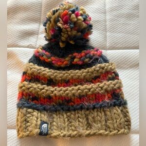 North face Pom hat